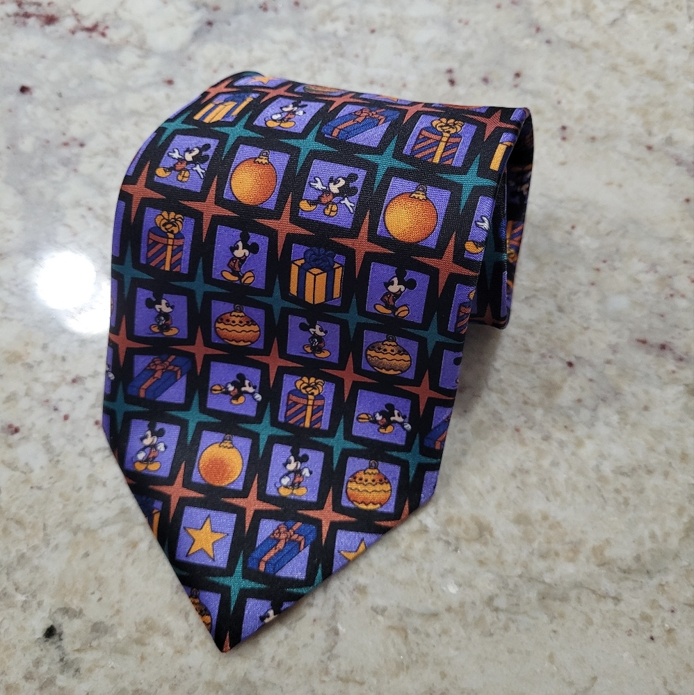 Vintage Walt Disney Mickey Mouse Christmas Polyester Purple Men's Tie